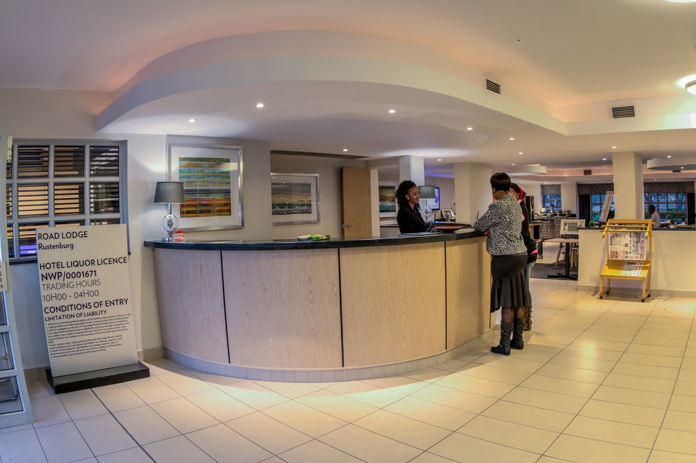 Road Lodge Rustenburg Buitenkant foto