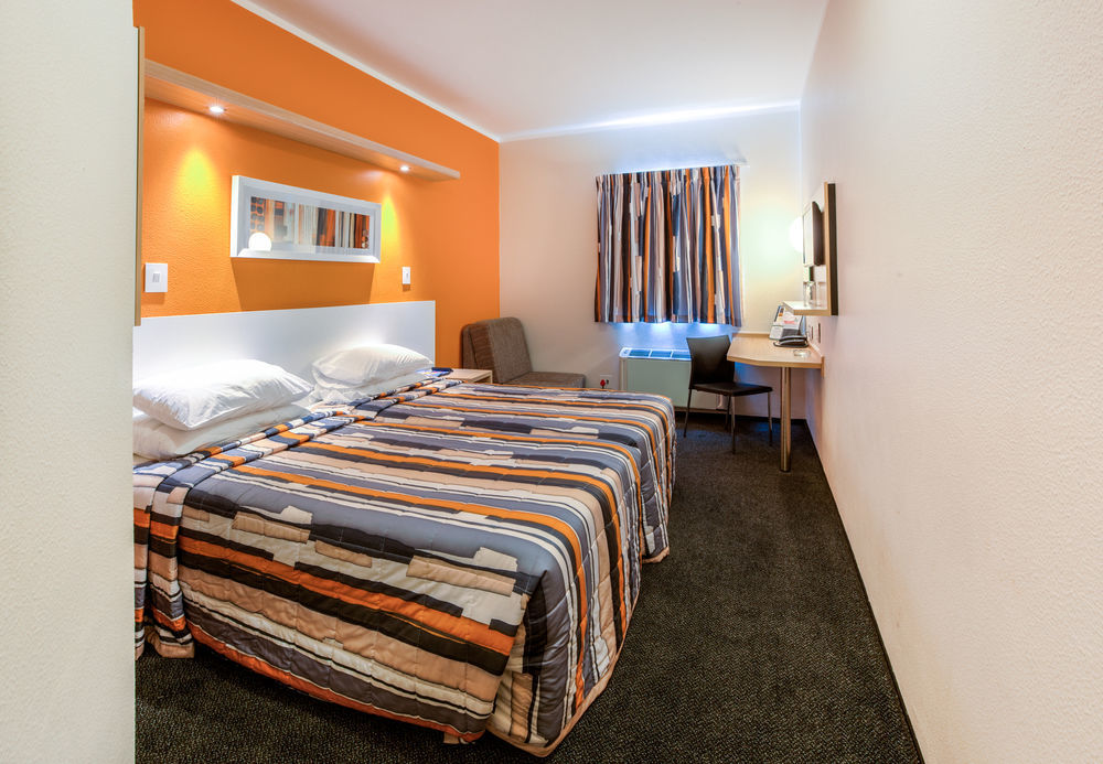 Road Lodge Rustenburg Buitenkant foto