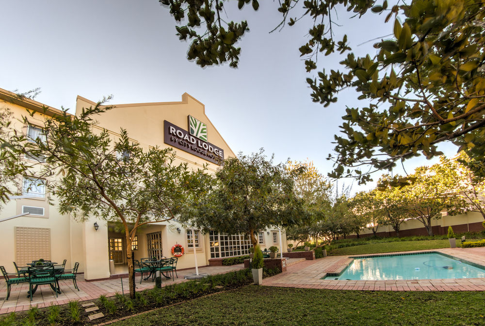 Road Lodge Rustenburg Buitenkant foto